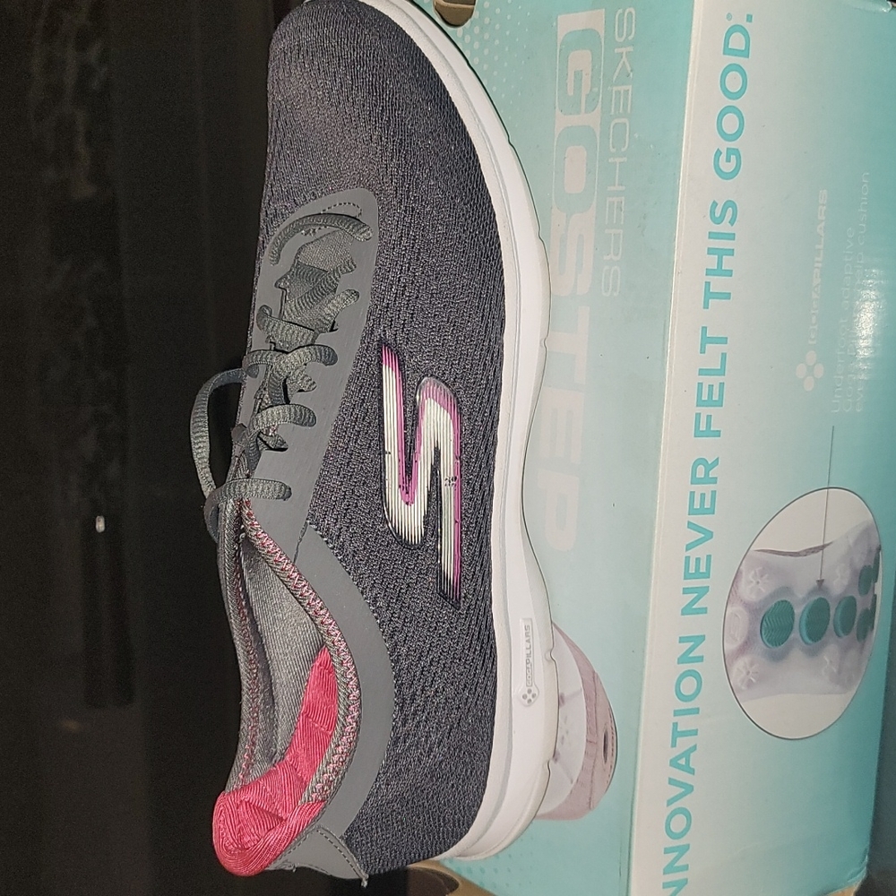 GRAY SNEAKERS